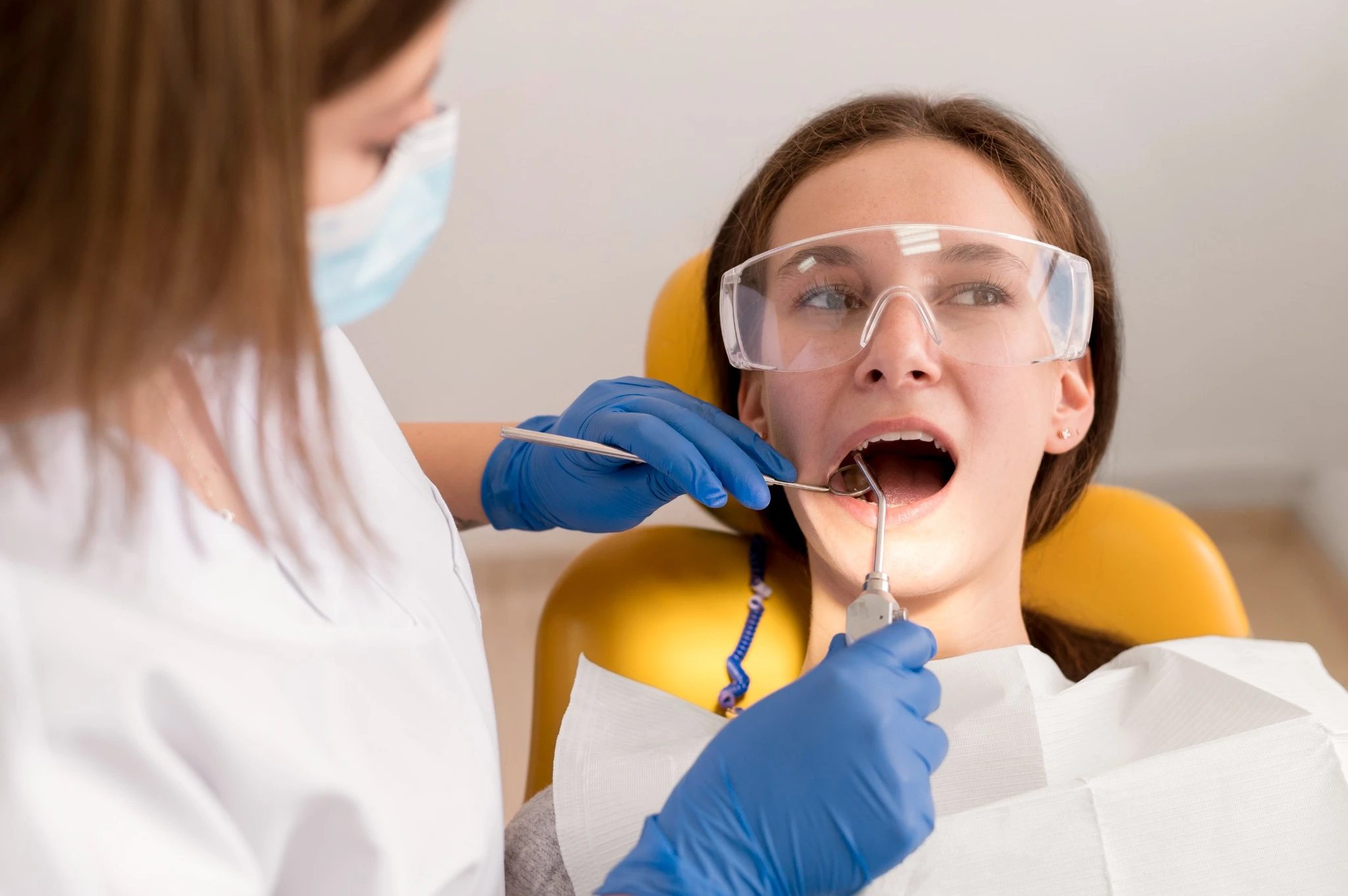 Patient receiving emergency dental care – Prompt and professional emergency dentistry at Fresno Dental Care